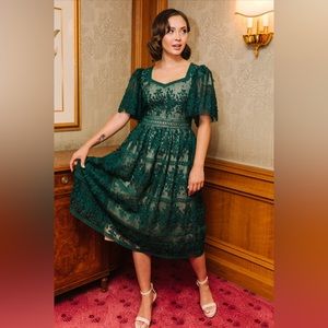 Ivy City Co. - Venice Dress with flutter sleeves in green. New with tags.